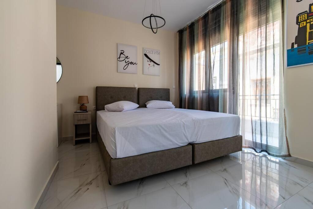 شقة Plaka Rafaela Elegant Urban Retreat In Athens Historic Heart المظهر الخارجي الصورة