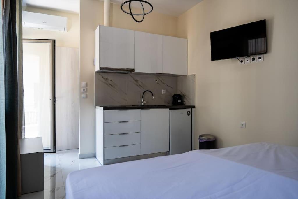 شقة Plaka Rafaela Elegant Urban Retreat In Athens Historic Heart المظهر الخارجي الصورة